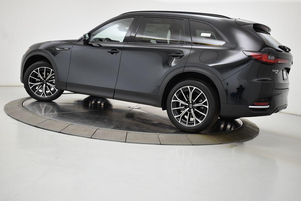 new 2025 Mazda CX-70 PHEV car, priced at $57,689