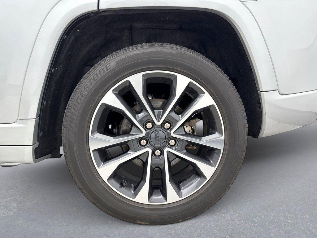 used 2022 Jeep Grand Cherokee car, priced at $35,800