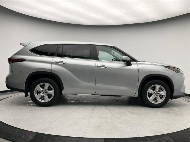 used 2024 Toyota Highlander car, priced at $38,500