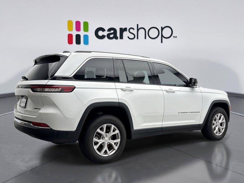 used 2022 Jeep Grand Cherokee car, priced at $30,399
