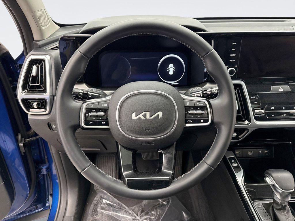 used 2023 Kia Sorento car, priced at $29,598