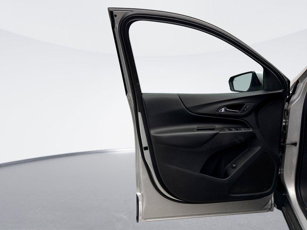 used 2020 Chevrolet Equinox car, priced at $18,049