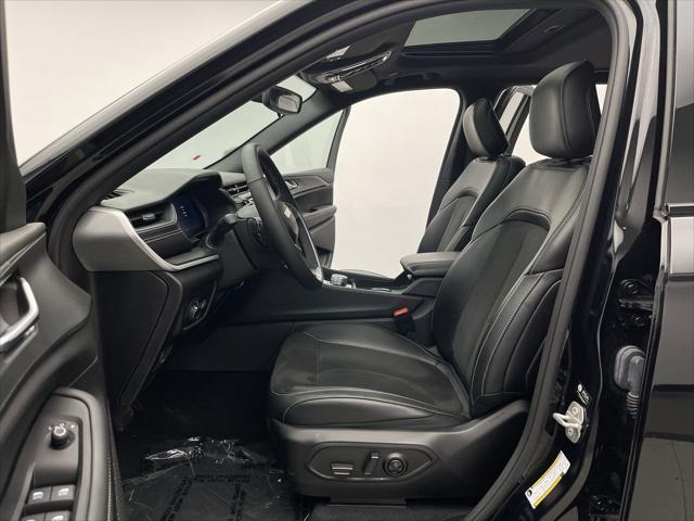 used 2023 Jeep Grand Cherokee car, priced at $35,400