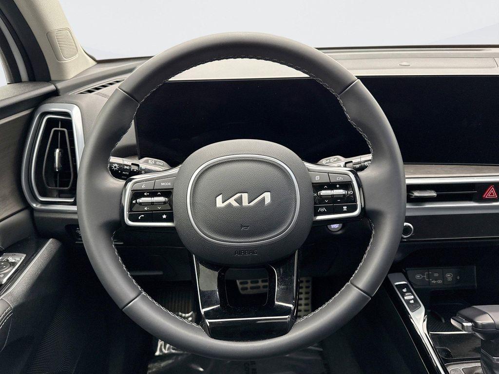used 2025 Kia Sorento car, priced at $38,298