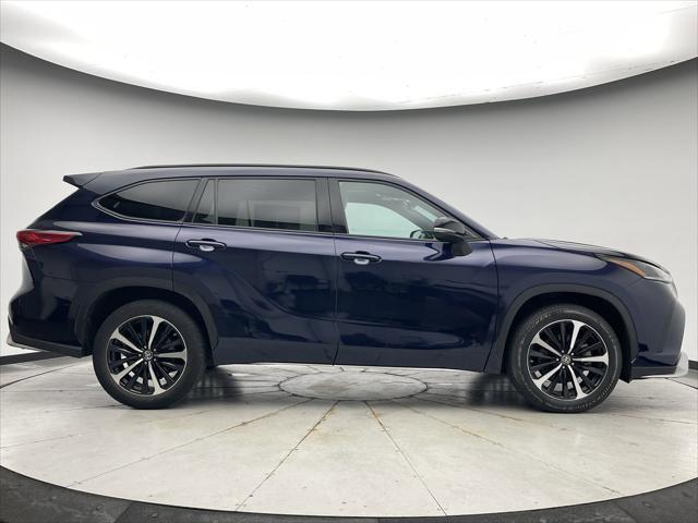 used 2022 Toyota Highlander car, priced at $42,299
