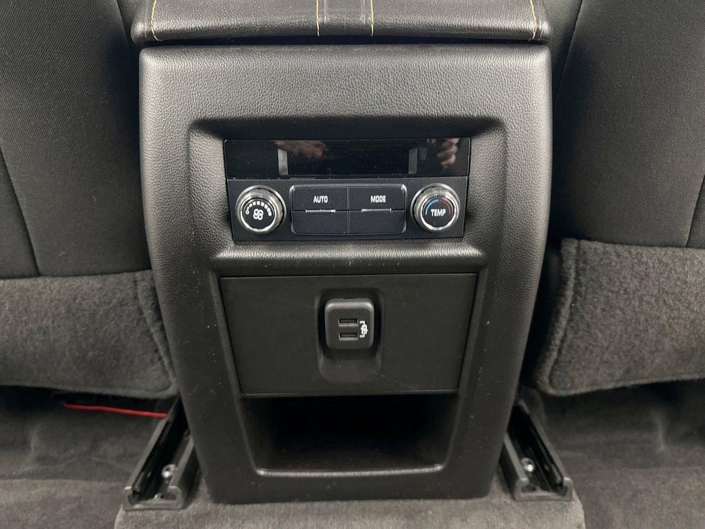 used 2020 Chevrolet Traverse car, priced at $21,150