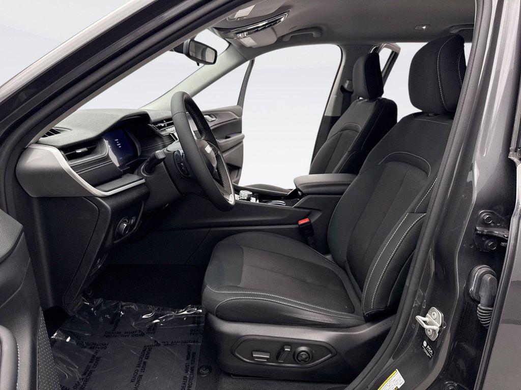 used 2023 Jeep Grand Cherokee L car, priced at $28,299