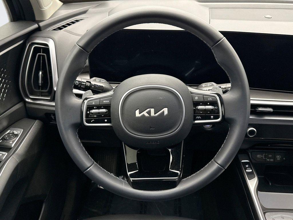 used 2025 Kia Sorento Hybrid car, priced at $37,598