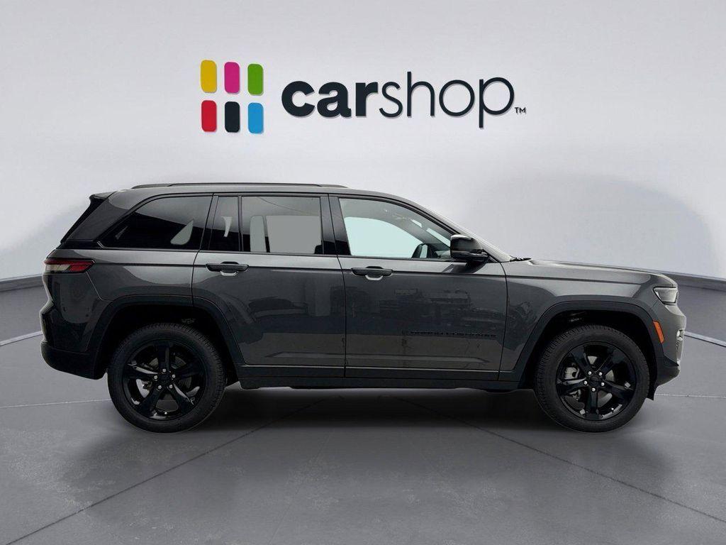 used 2025 Jeep Grand Cherokee car, priced at $42,700
