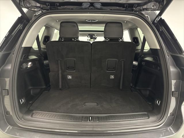 used 2022 Jeep Grand Cherokee L car, priced at $33,799