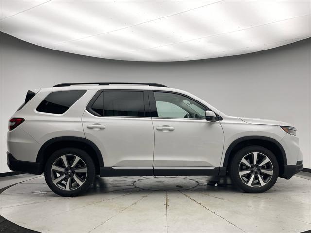 used 2025 Honda Pilot car, priced at $46,900