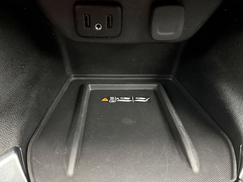 used 2023 Chevrolet Traverse car, priced at $26,946