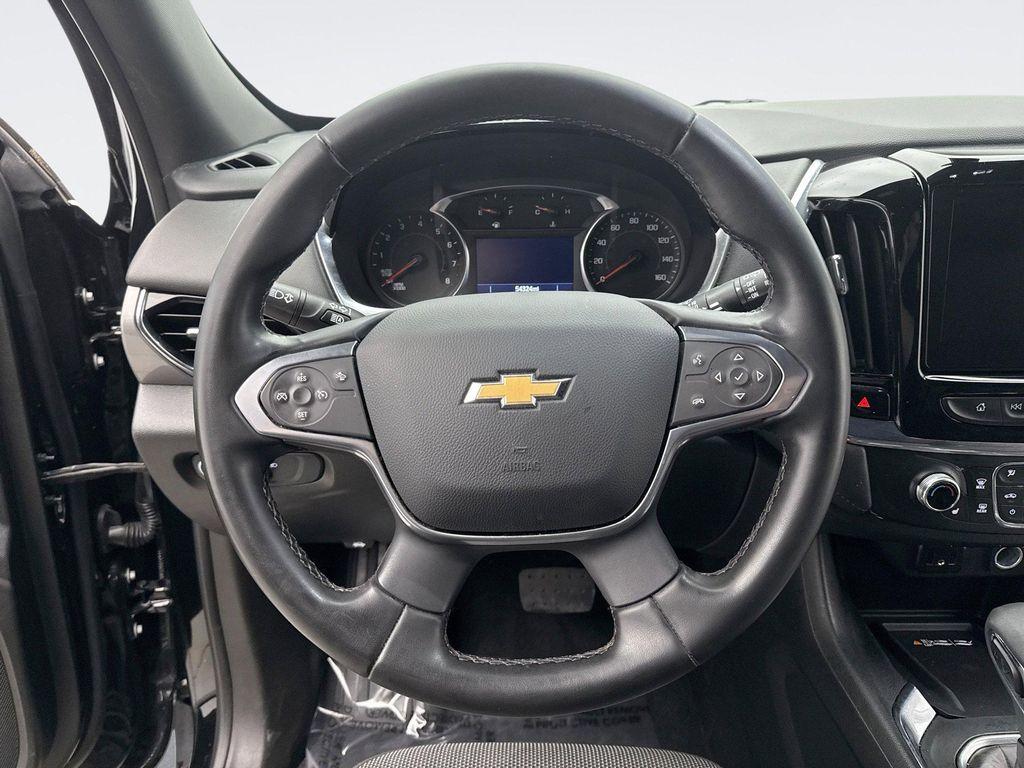 used 2023 Chevrolet Traverse car, priced at $26,946