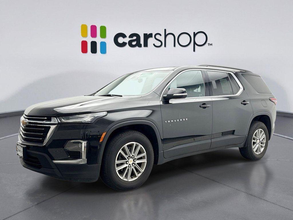 used 2023 Chevrolet Traverse car, priced at $28,448