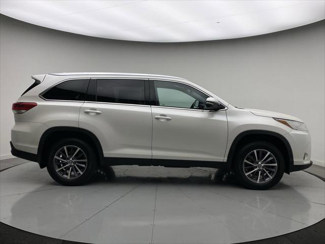 used 2019 Toyota Highlander car, priced at $28,949