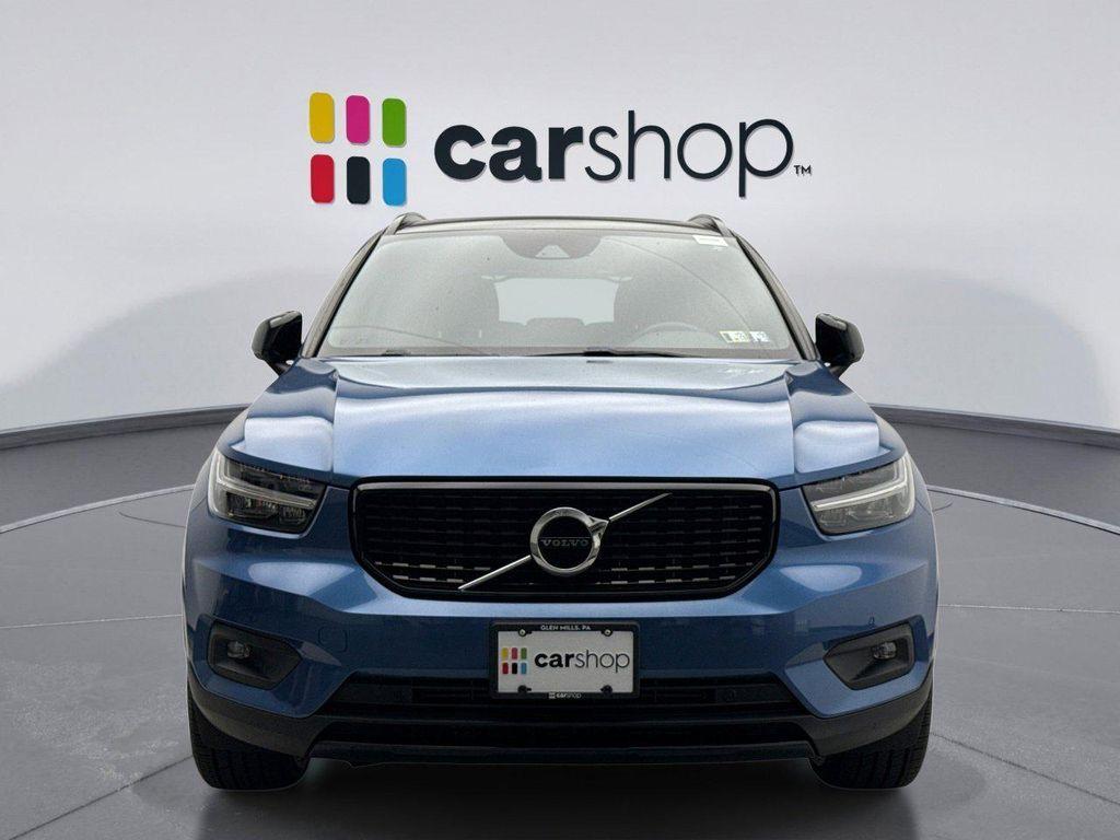 used 2021 Volvo XC40 car, priced at $21,946