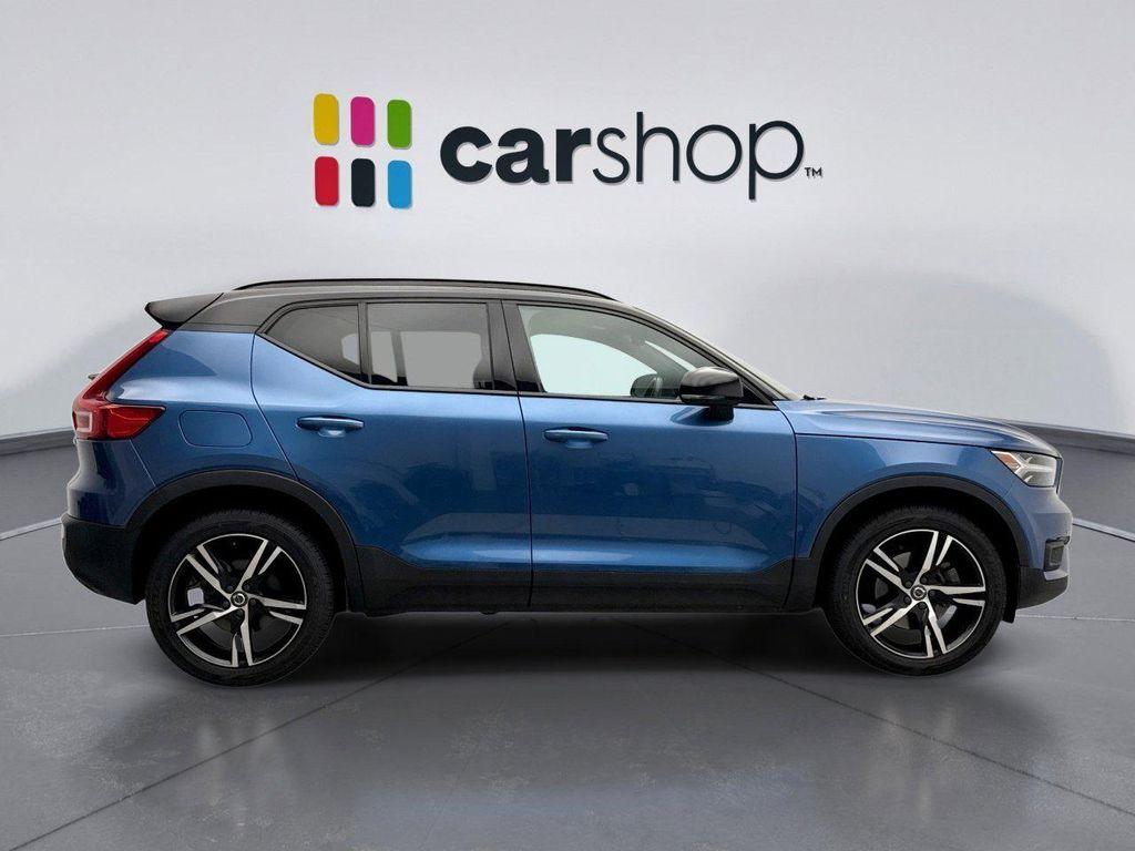 used 2021 Volvo XC40 car, priced at $21,946
