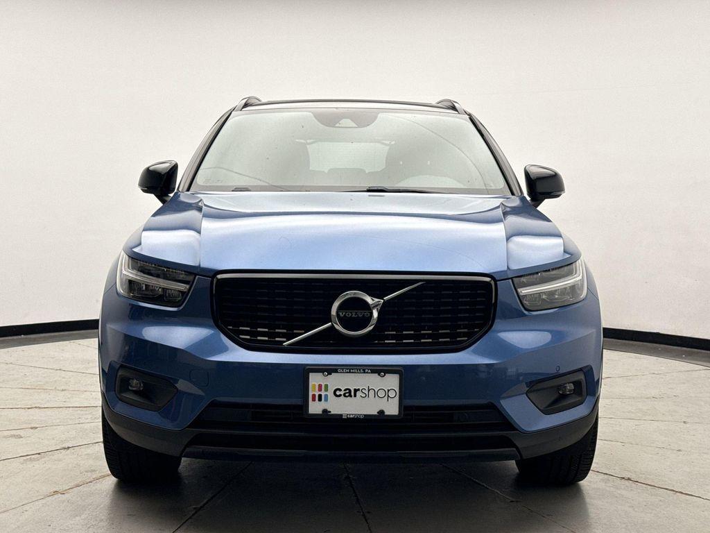 used 2021 Volvo XC40 car, priced at $24,750