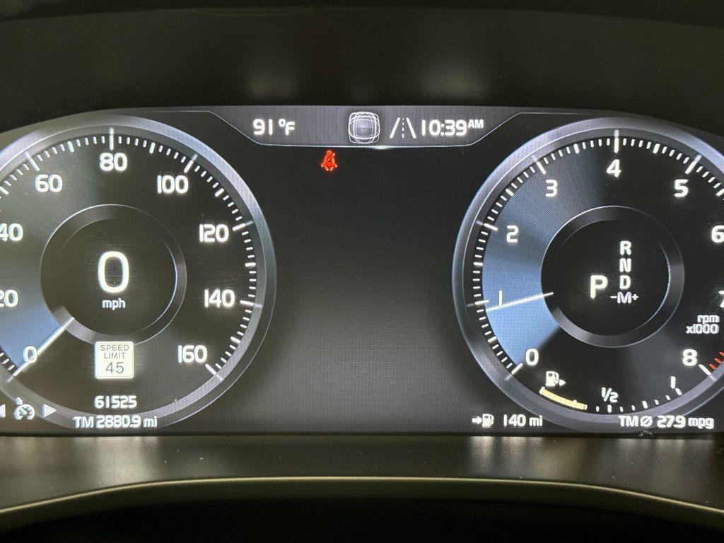 used 2021 Volvo XC40 car, priced at $24,750