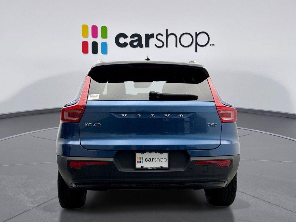 used 2021 Volvo XC40 car, priced at $21,946
