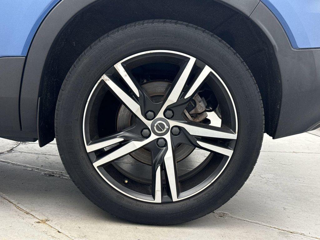 used 2021 Volvo XC40 car, priced at $24,750