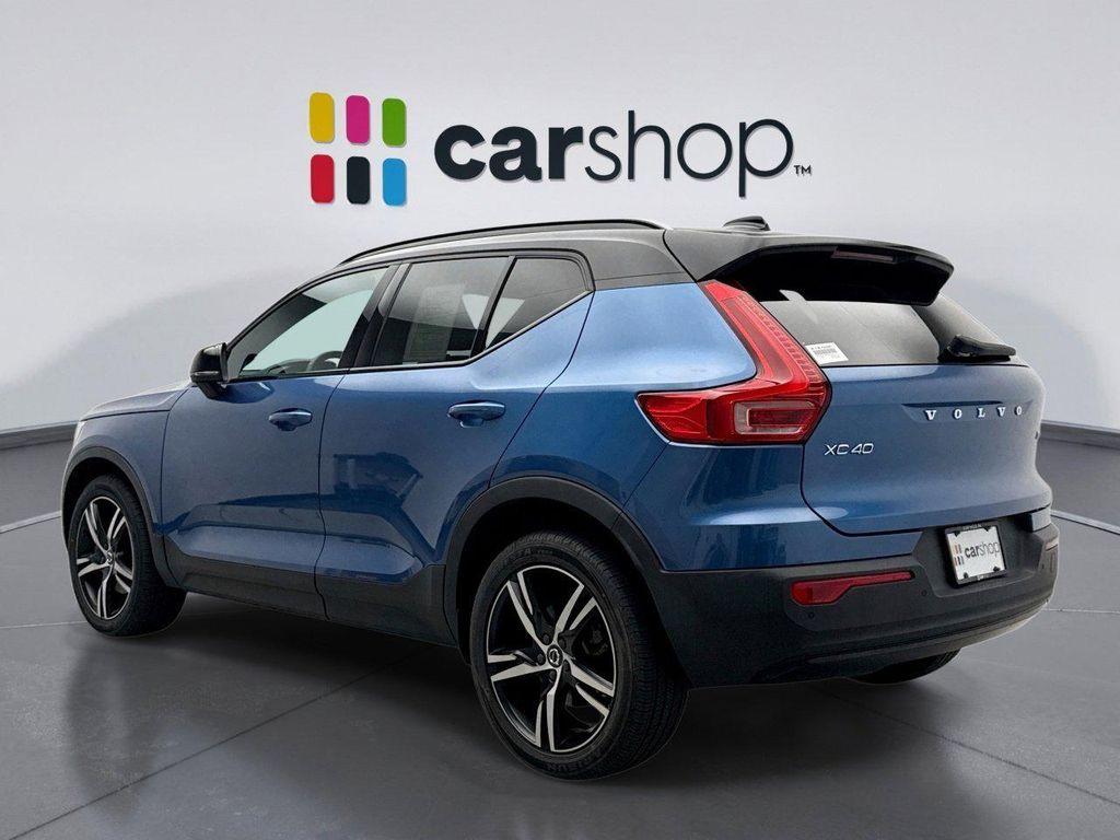 used 2021 Volvo XC40 car, priced at $21,946