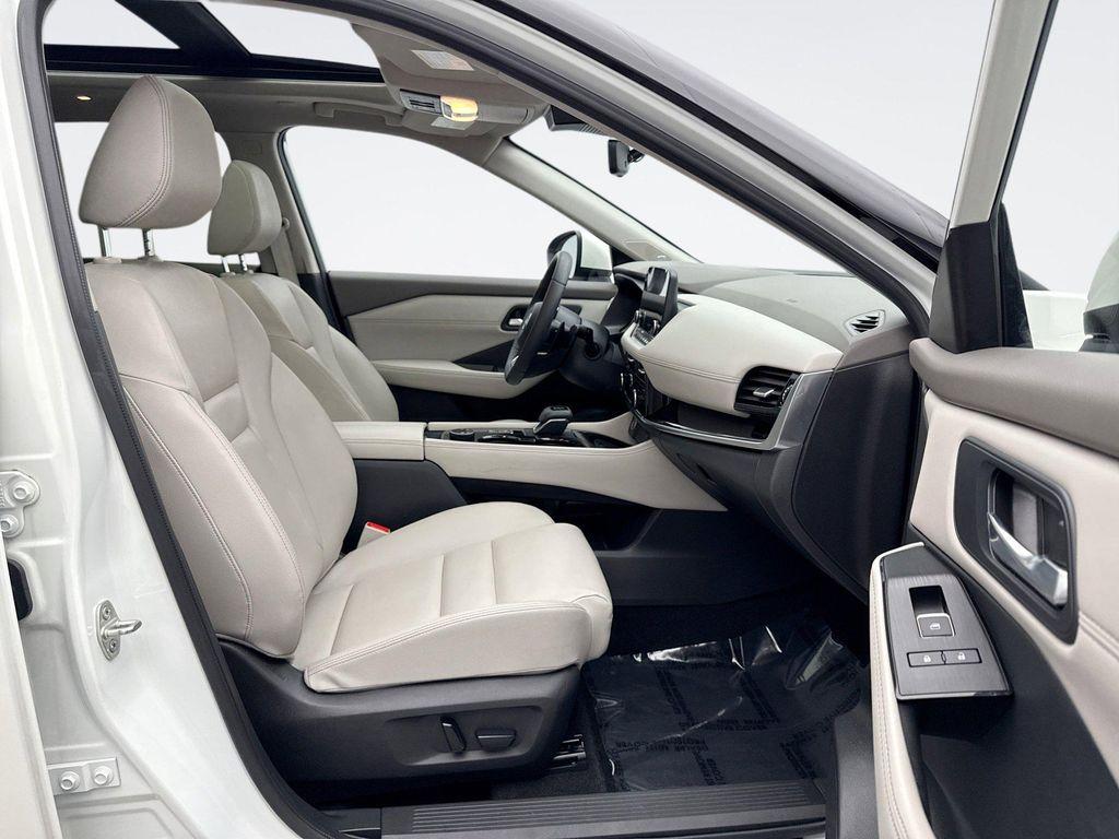 used 2023 Nissan Rogue car, priced at $28,899