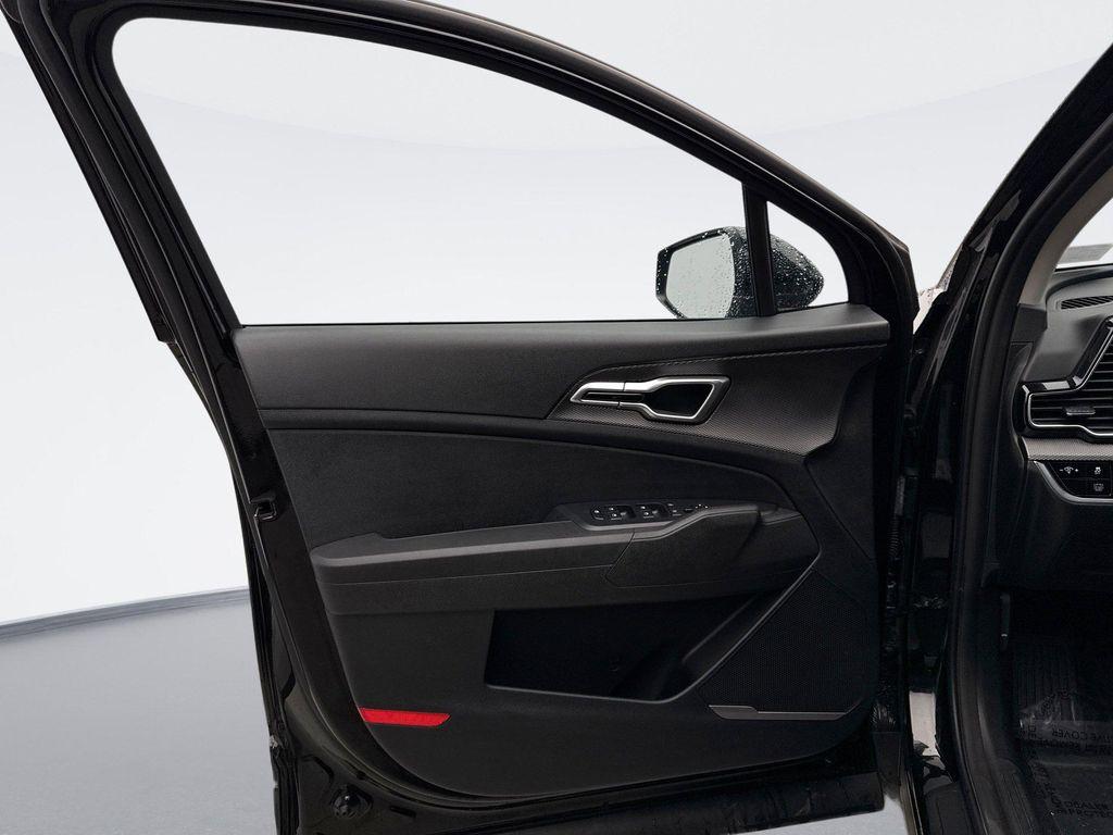 used 2023 Kia Sportage Hybrid car, priced at $25,097