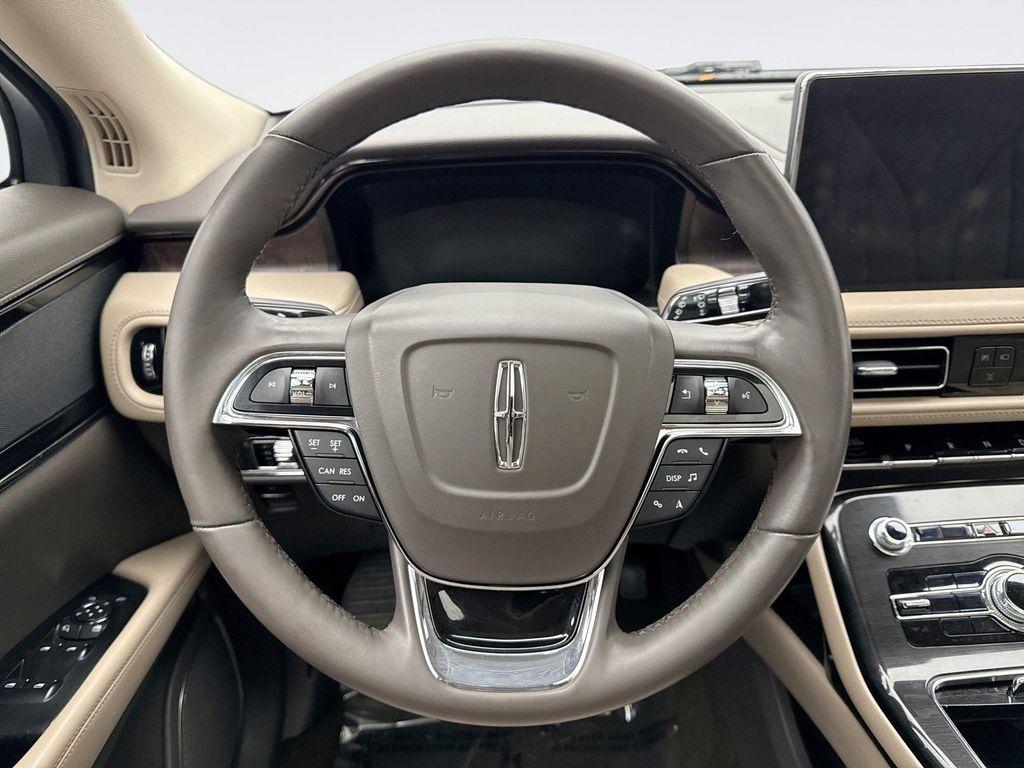 used 2022 Lincoln Nautilus car, priced at $33,298