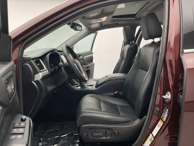 used 2016 Toyota Highlander car, priced at $18,549