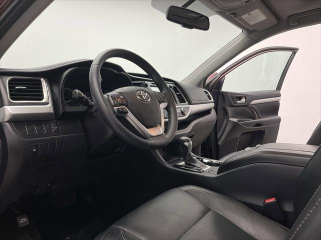 used 2016 Toyota Highlander car, priced at $18,549