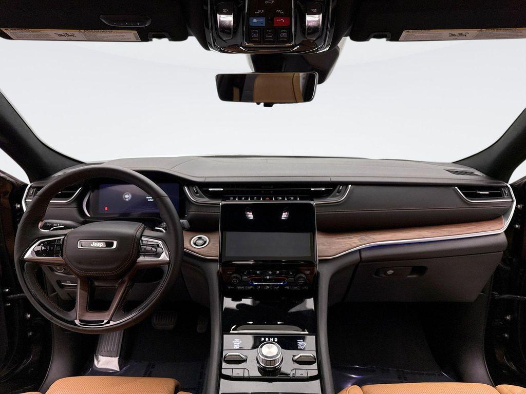 used 2023 Jeep Grand Cherokee car, priced at $44,499