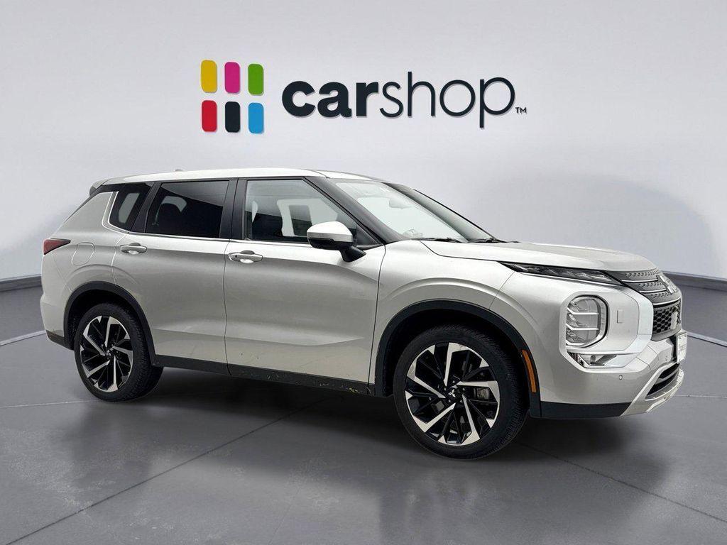 used 2024 Mitsubishi Outlander car, priced at $25,000
