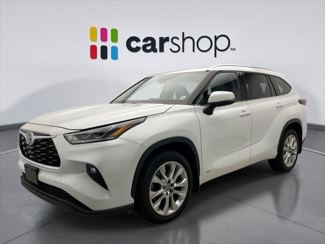 used 2022 Toyota Highlander Hybrid car, priced at $36,550