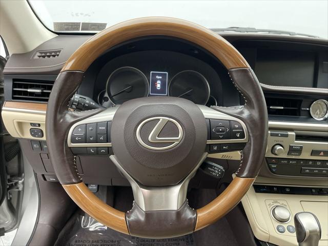 used 2017 Lexus ES 300h car, priced at $22,749