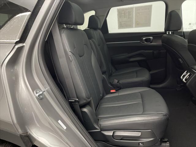 used 2025 Kia Sorento Plug-In Hybrid car, priced at $43,500