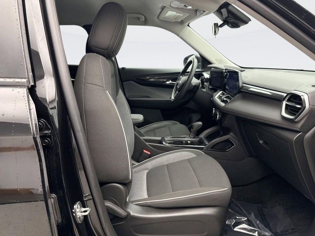 used 2024 Chevrolet TrailBlazer car, priced at $22,498