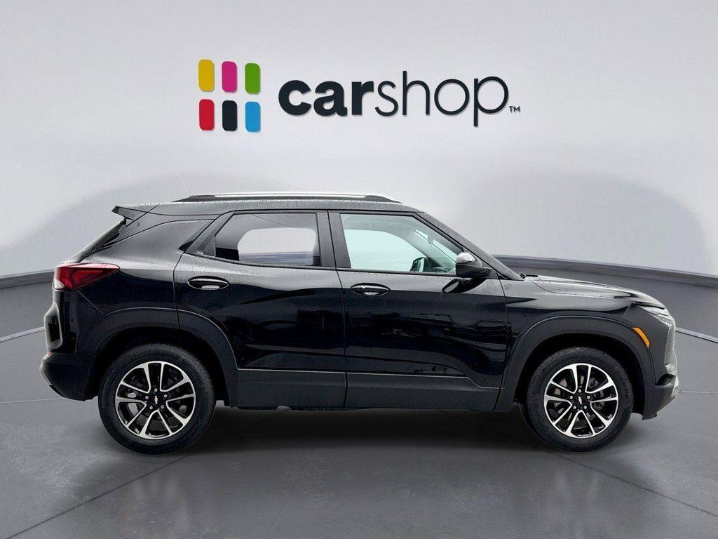 used 2024 Chevrolet TrailBlazer car, priced at $22,498