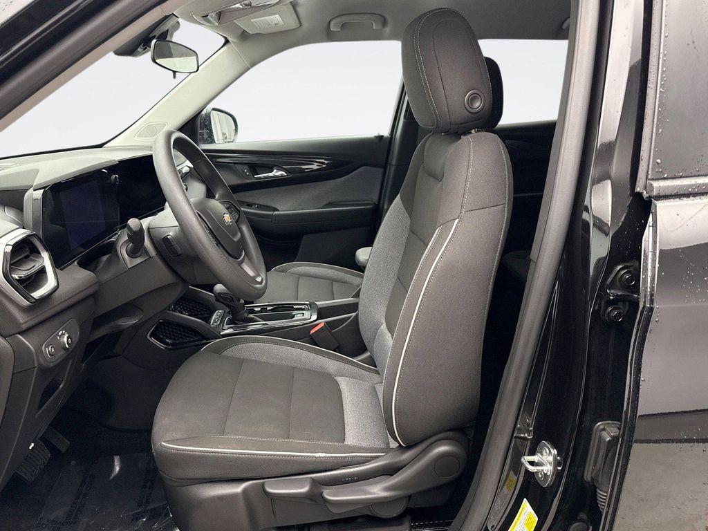 used 2024 Chevrolet TrailBlazer car, priced at $22,498