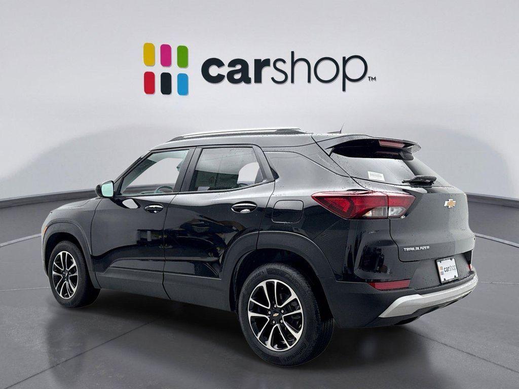 used 2024 Chevrolet TrailBlazer car, priced at $22,498