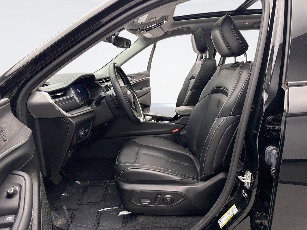 used 2022 Jeep Grand Cherokee car, priced at $31,599