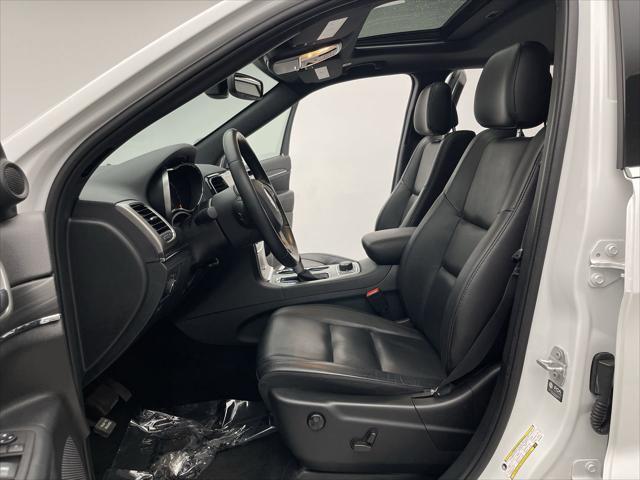 used 2022 Jeep Grand Cherokee car, priced at $28,900