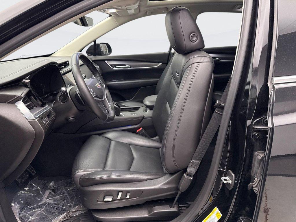 used 2019 Cadillac XT5 car, priced at $20,347