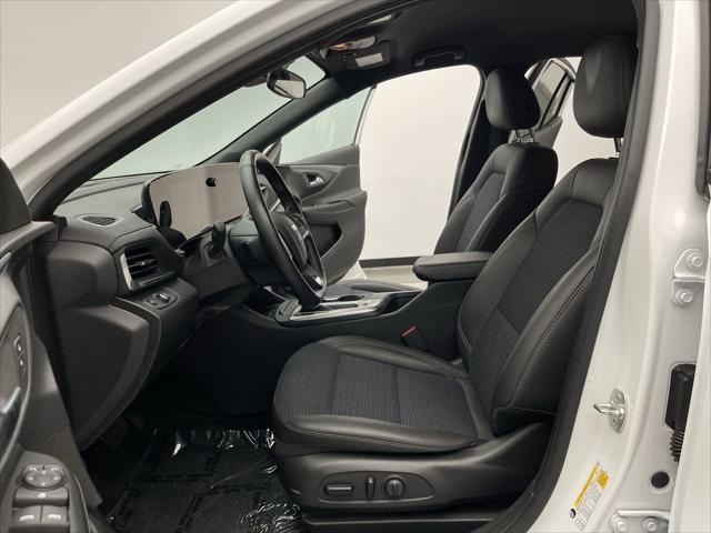 used 2024 Buick Envista car, priced at $25,000
