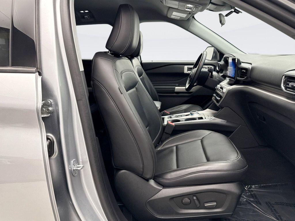 used 2022 Ford Explorer car, priced at $29,799