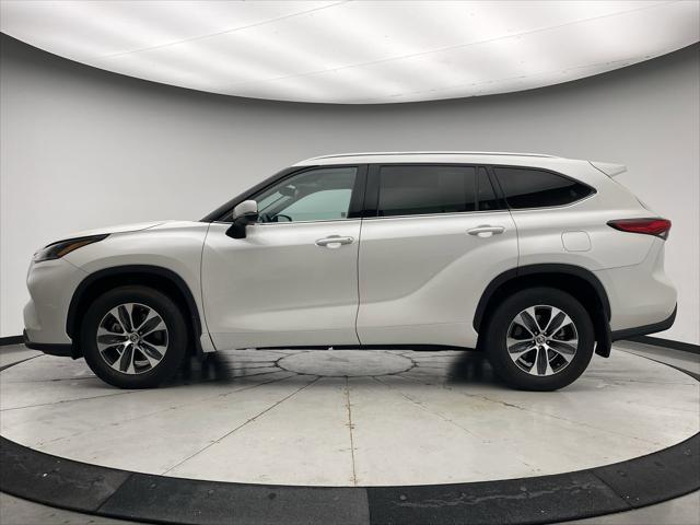 used 2021 Toyota Highlander car, priced at $38,600