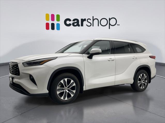 used 2021 Toyota Highlander car, priced at $38,600