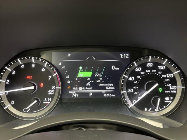 used 2021 Toyota Highlander car, priced at $38,600