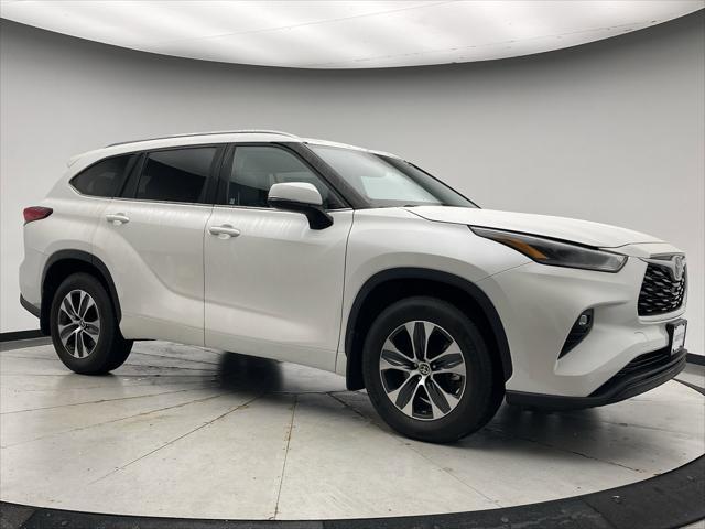 used 2021 Toyota Highlander car, priced at $38,600