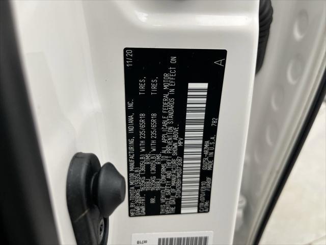 used 2021 Toyota Highlander car, priced at $38,600
